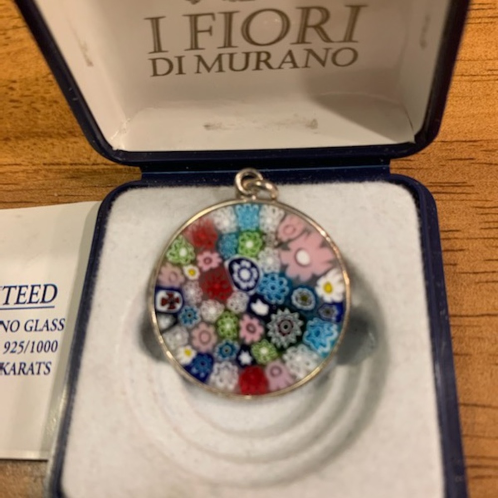 I Fiori Di Múrano Venetian glass pendant